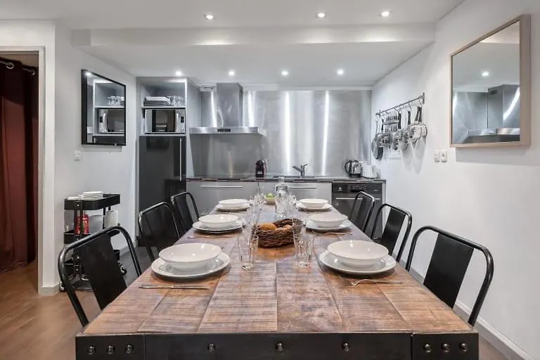 Guestready - Superbe Maison De Ville Duplex Lyon 0*,